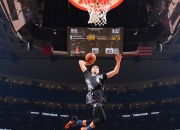 开云体育登录-从威斯特法伦到温布利，德里赫特如何用德国式铁血在英超争冠战中接管比赛