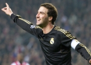 开云体育官网-赛道上的惊天逆转，佩雷兹关键制胜，索伯车队力压雷诺