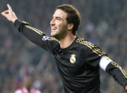 开云体育官网-赛道上的惊天逆转，佩雷兹关键制胜，索伯车队力压雷诺