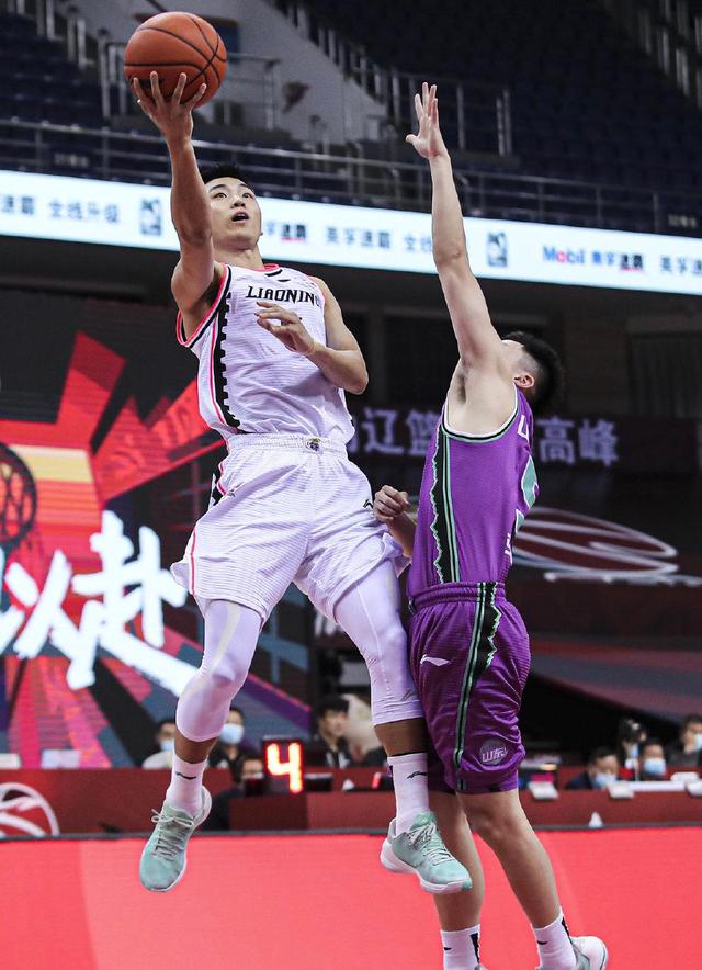 河北队战胜夺冠大热,展现实力不可小觑 河北队战胜夺冠大热,展现实力不可小觑