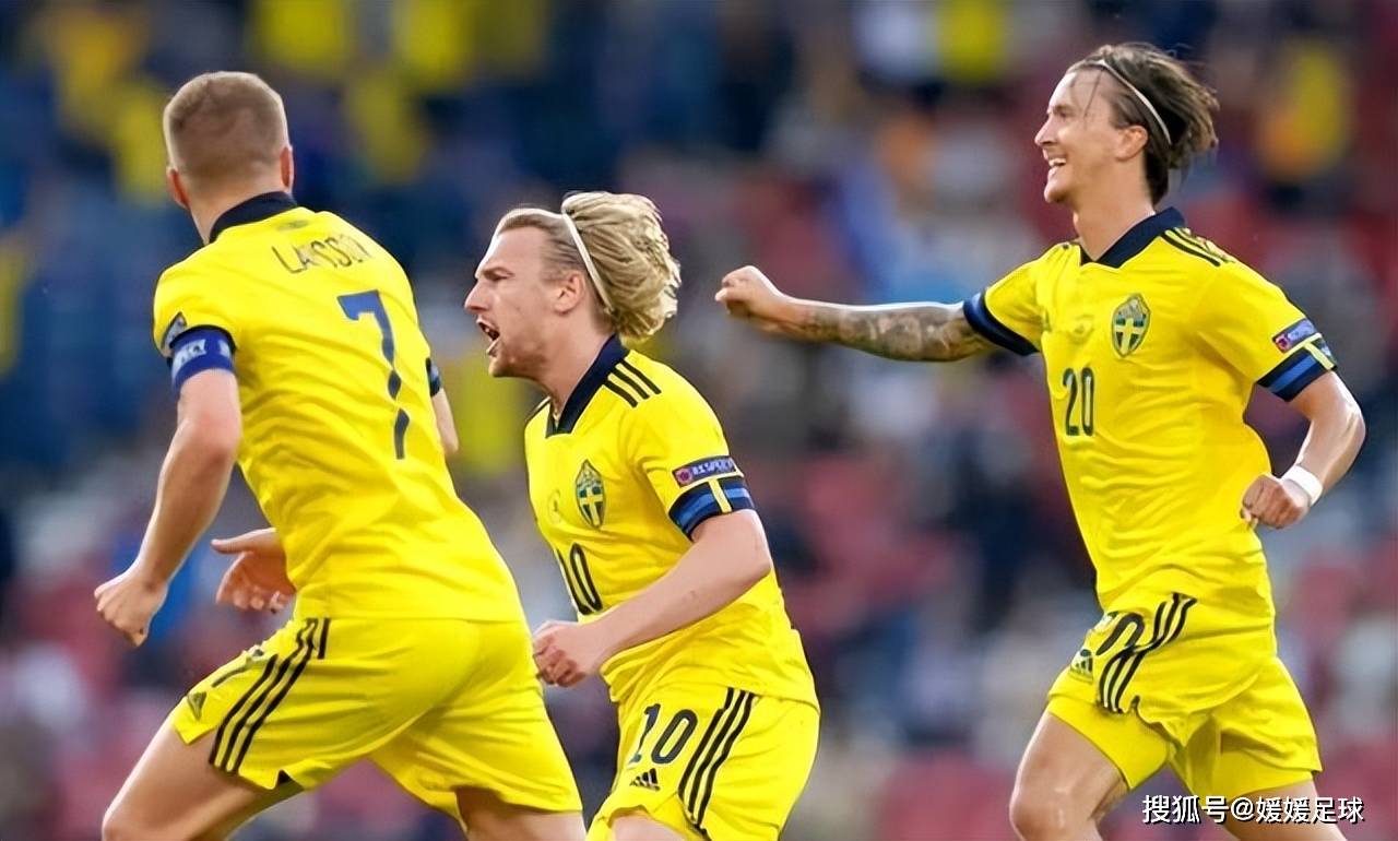 包含荷兰队与瑞典队的比赛精彩纷呈，场面一度胶着的词条