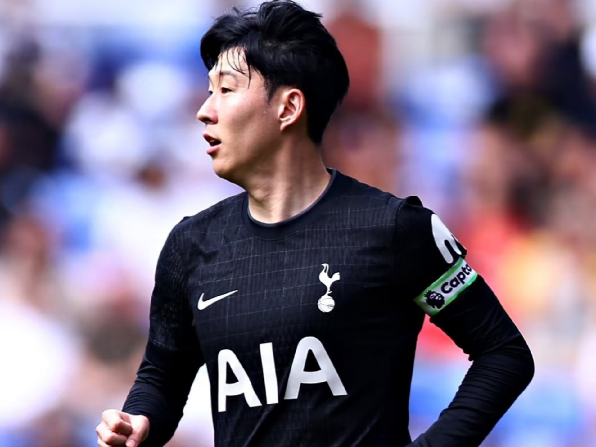 包含热刺主帅遭遇困境，球队面临考验的词条