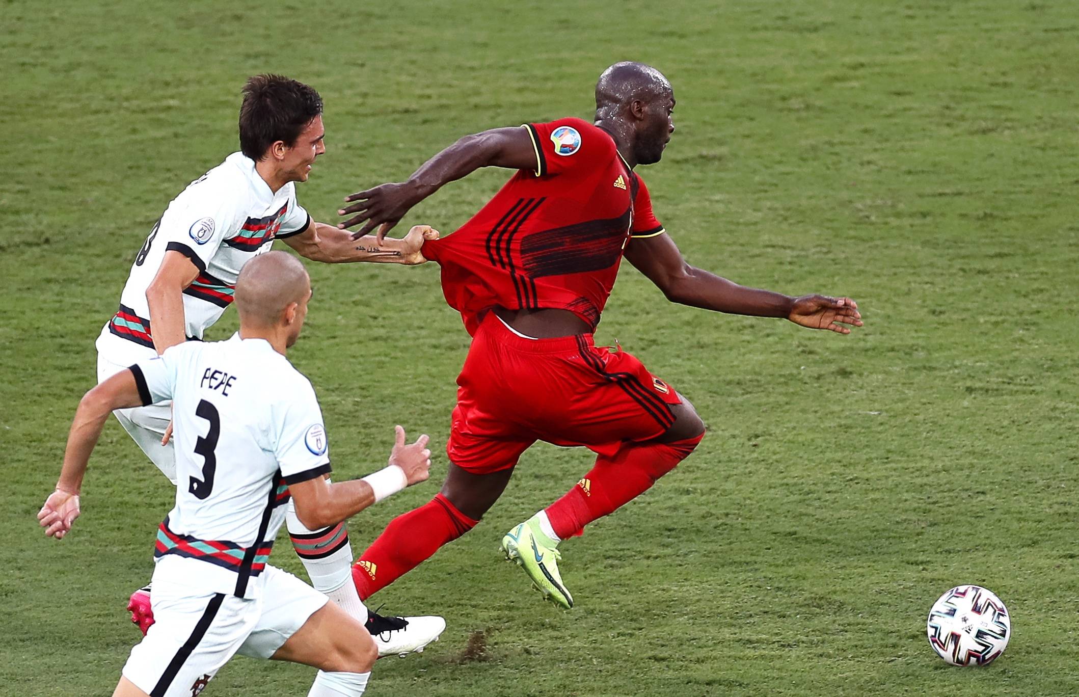 葡萄牙队惜败，与比利时队擦肩而过