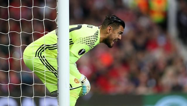 包含塞尔塔维战胜略胜一筹，馬拉索亚梅开二度的词条