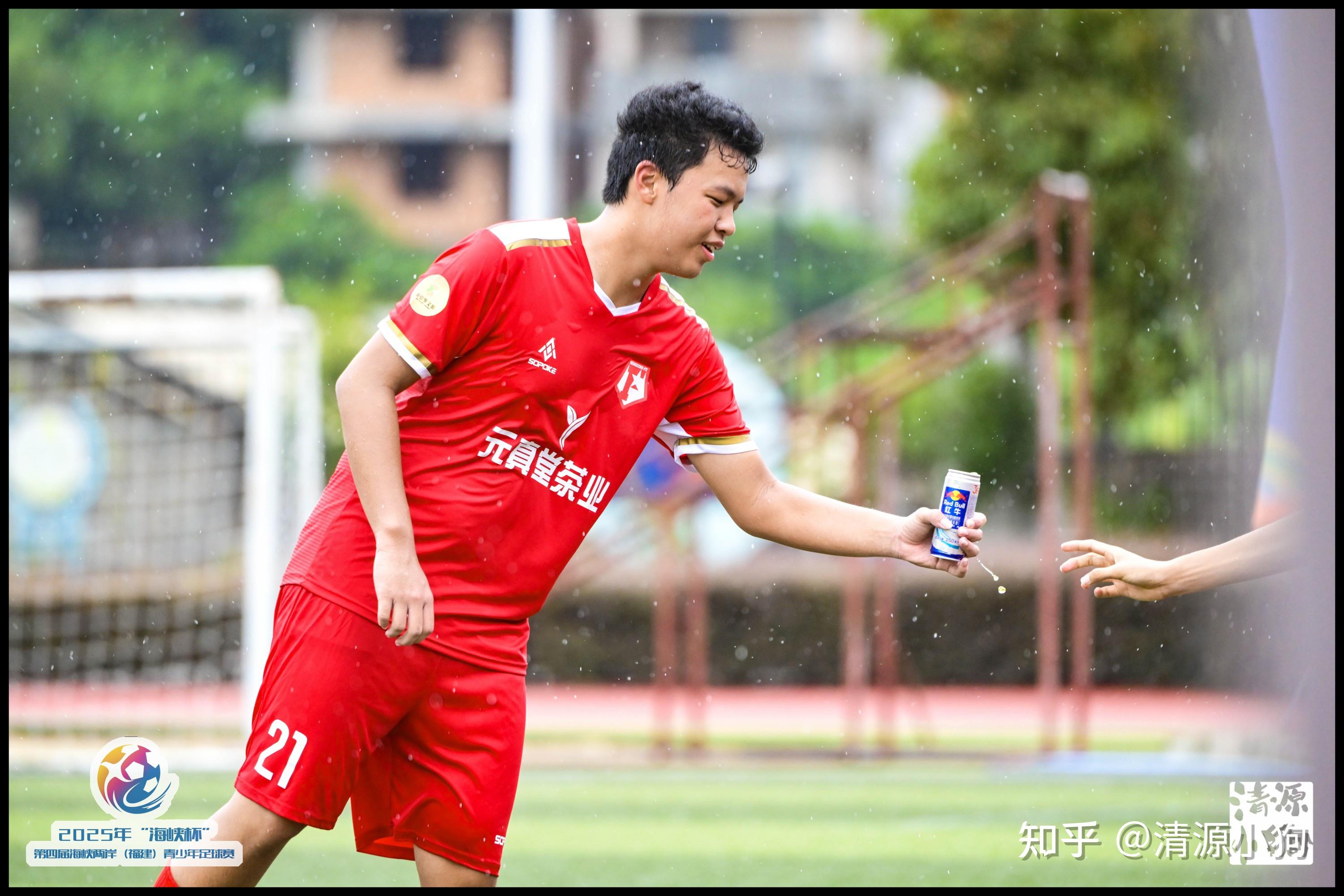 包含国内足球比赛悬念重重,各队备战如火如荼的词条 包含国内足球比赛悬念重重,各队备战如火如荼的词条