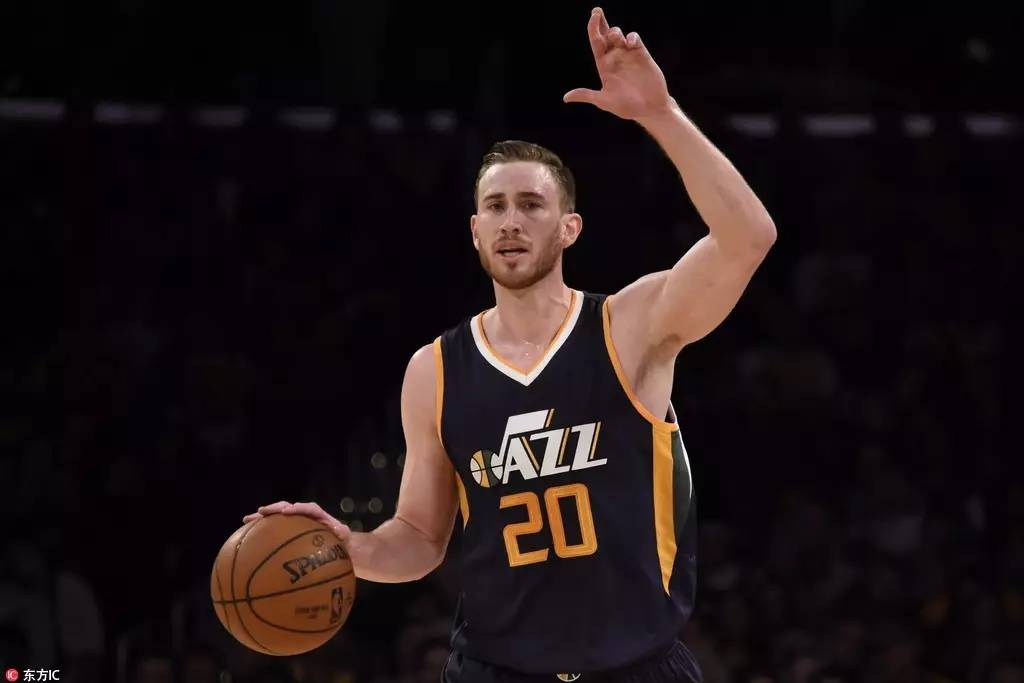 包含威廉姆斯翻盘红牛二队，拉塞尔高光表现的词条