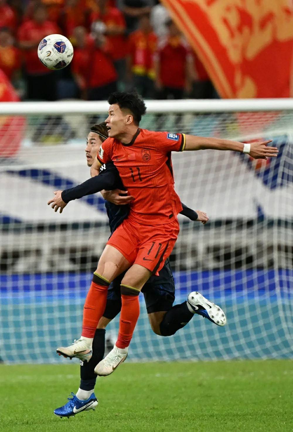 关于中国队轻取日本队，梁靖崑点燃赛场的信息