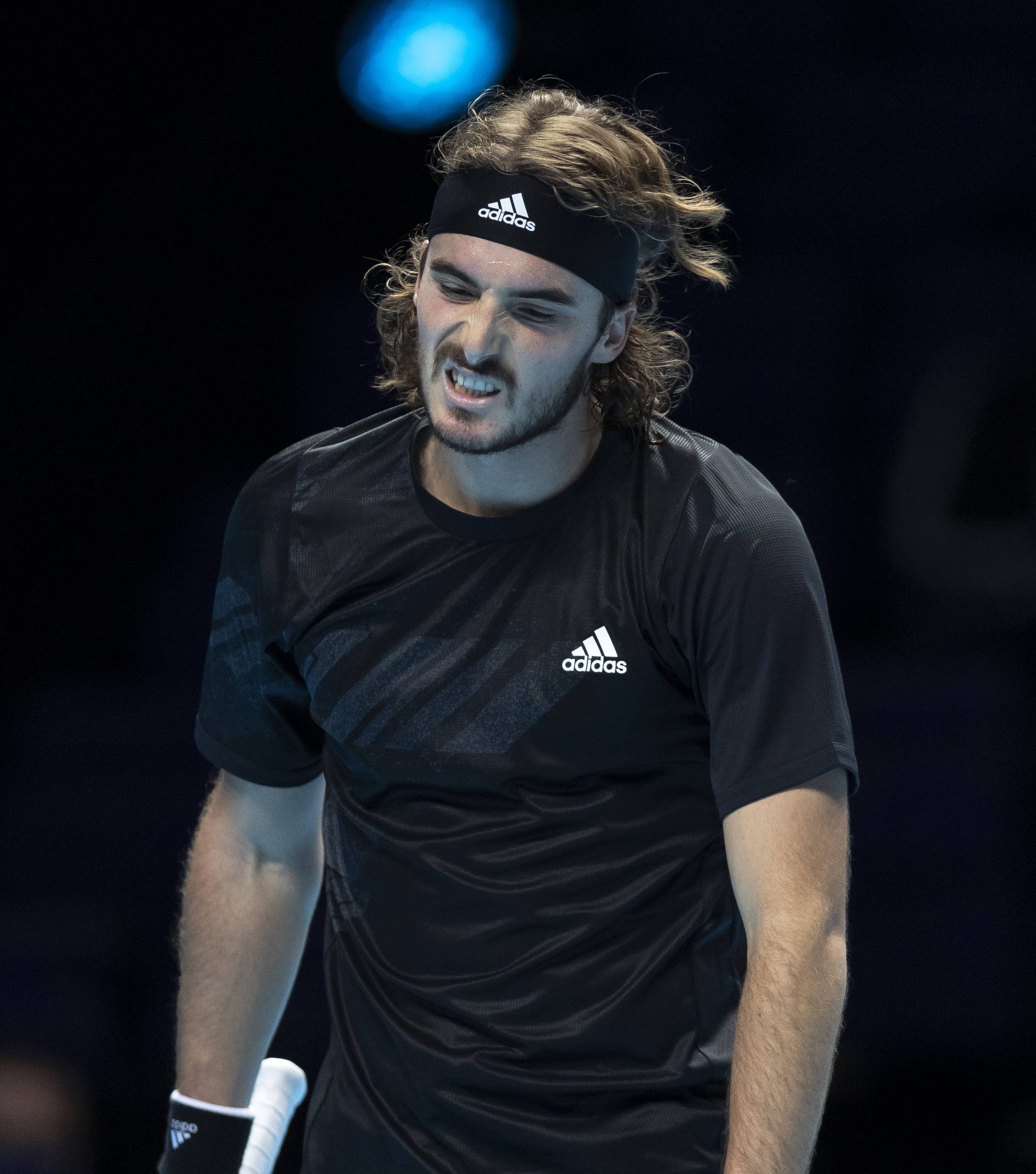 关于美网鏖战拉沃尔杯，西西帕斯状态火热的信息