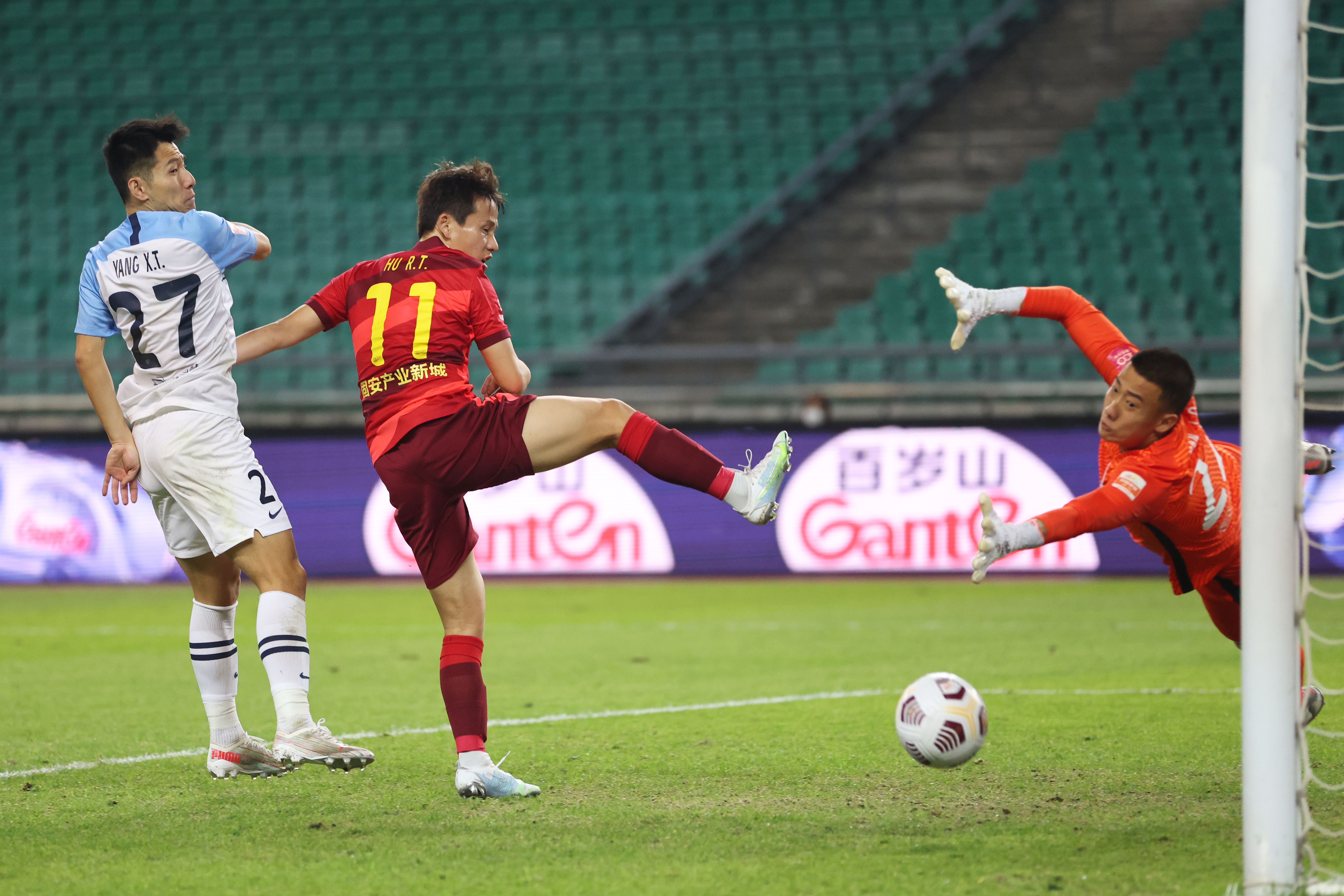 新疆队绝杀广州队,范弗利特关键制胜的简单介绍 新疆队绝杀广州队,范弗利特关键制胜的简单介绍