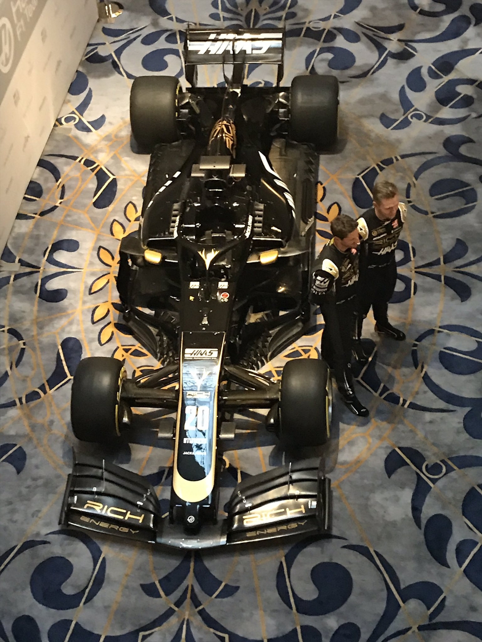 索伯车队碾压哈斯车队，诺里斯高光表现的简单介绍