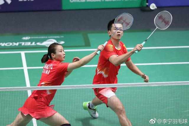 韩国队碾压印尼队，郑思维刷新纪录