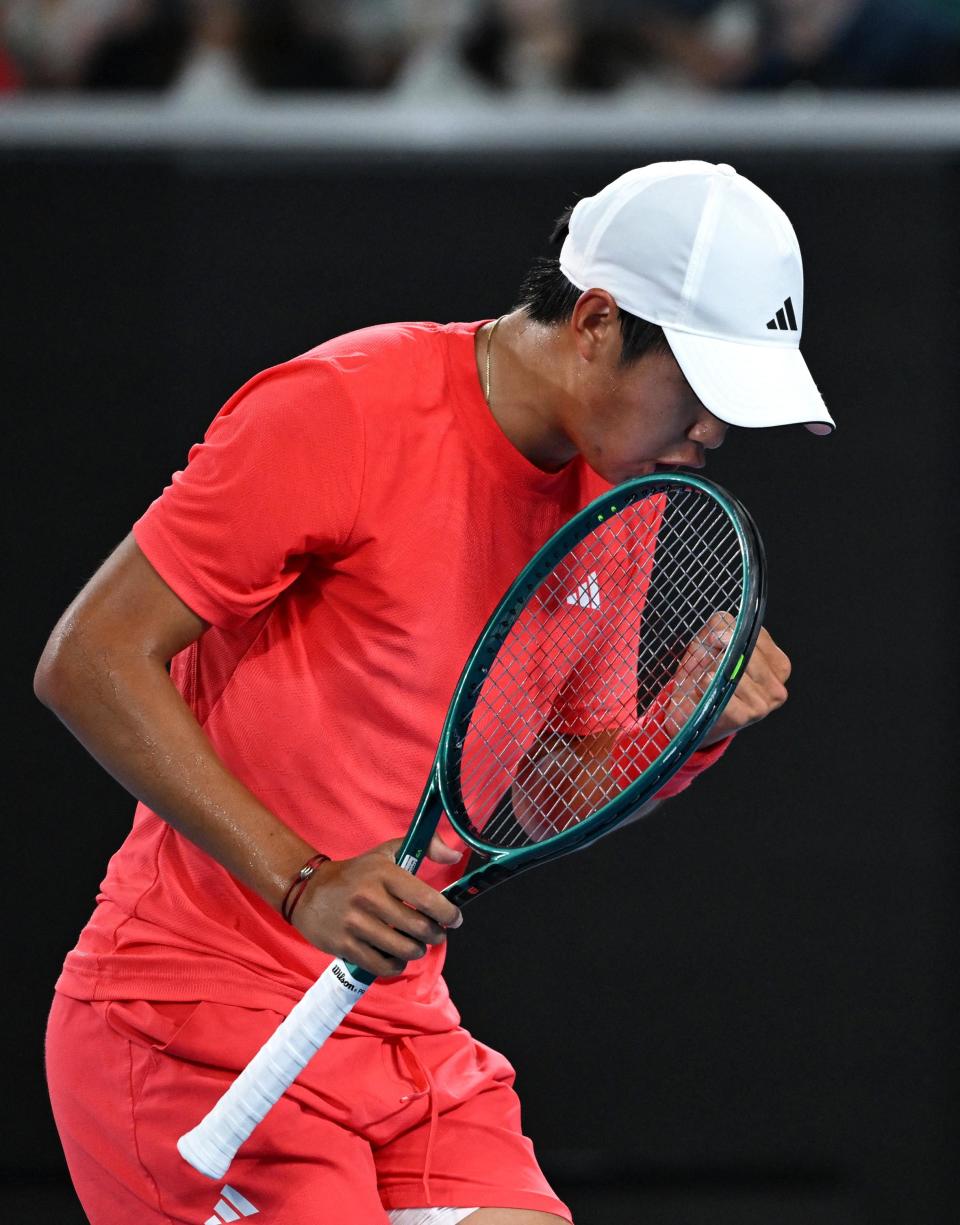 包含年终总决赛绝杀澳网，梅德韦杰夫惊艳四座的词条