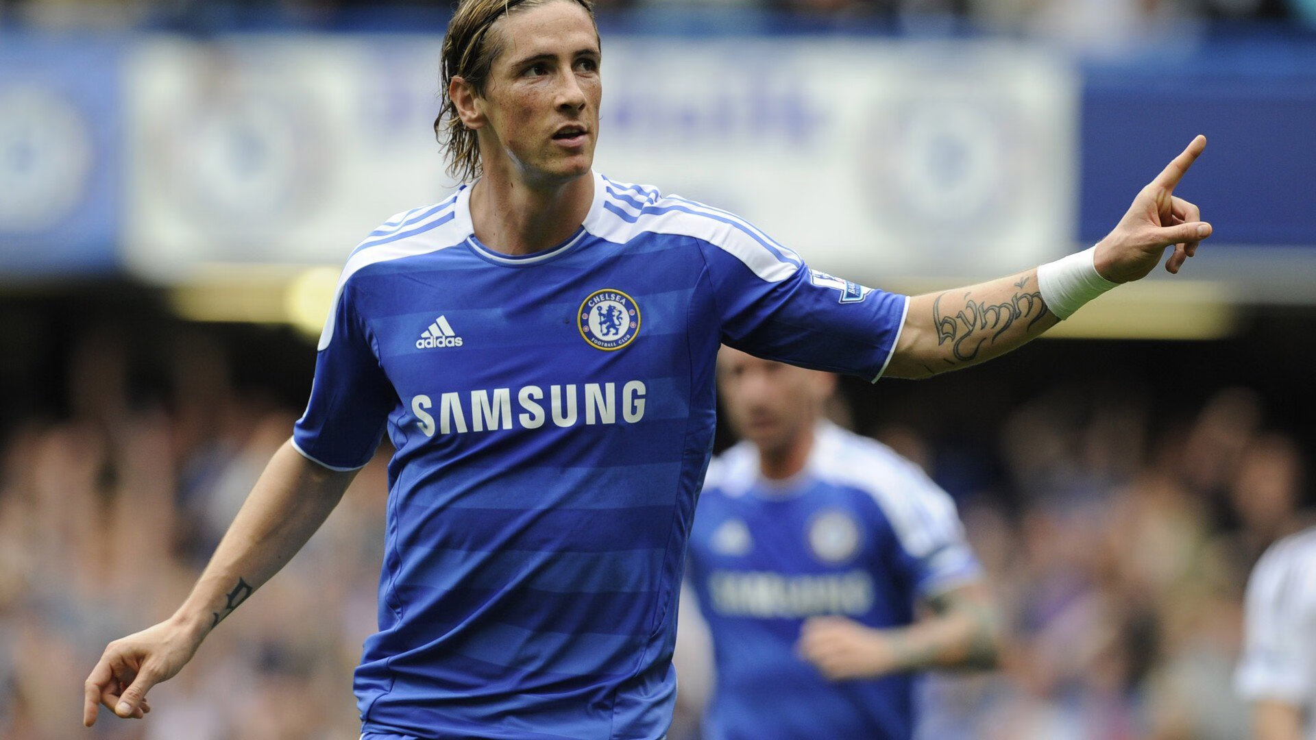 英超争冠焦点战，丹麦末节带走埃及，戏剧性胜利改写争冠格局